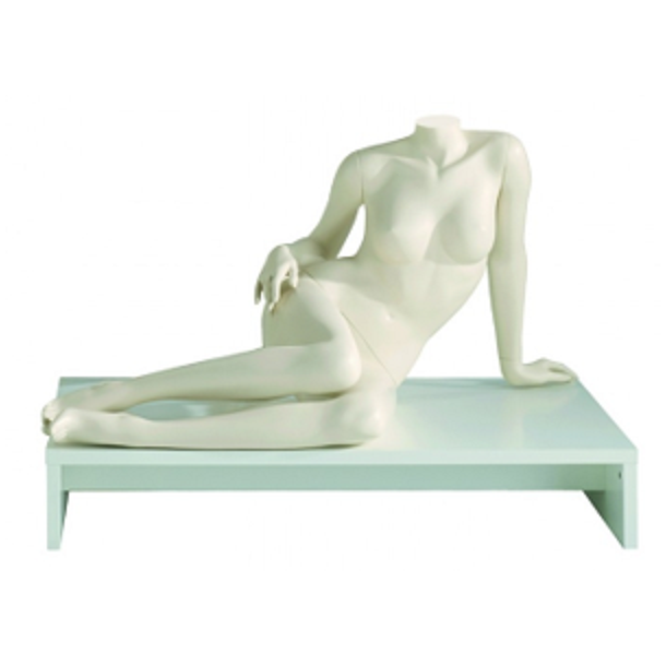 Dame mannequin - Moi 4